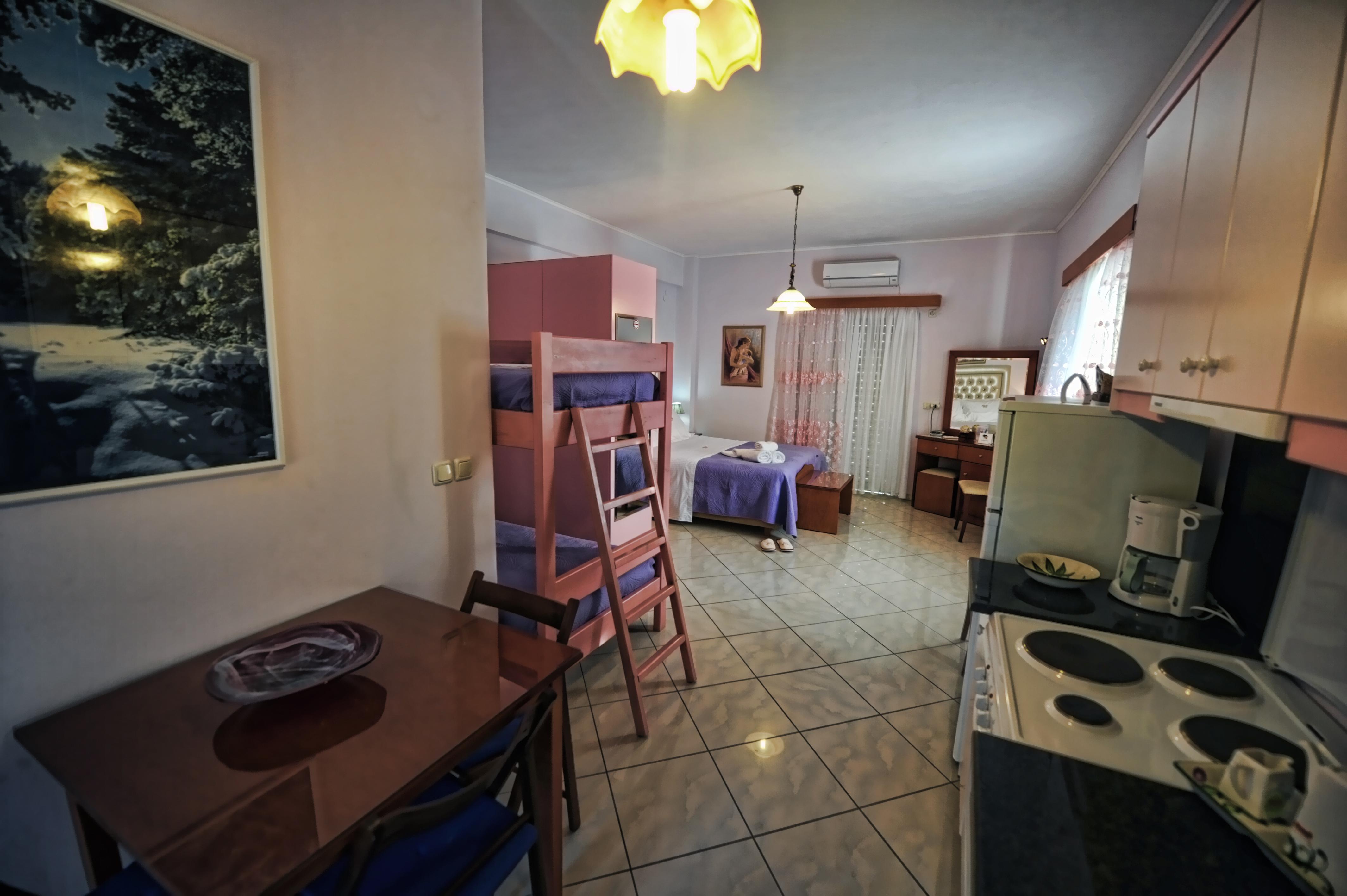 Irida Beach Resort Suites Kyparissia Exterior foto