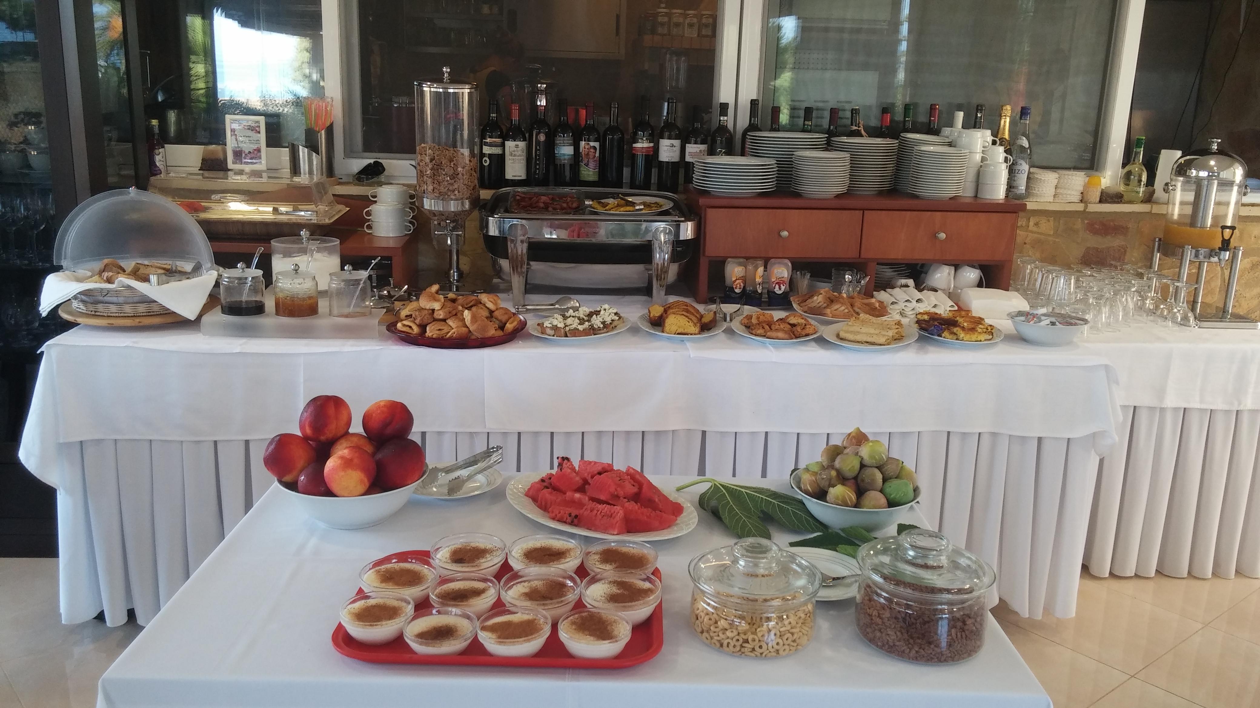 Irida Beach Resort Suites Kyparissia Exterior foto
