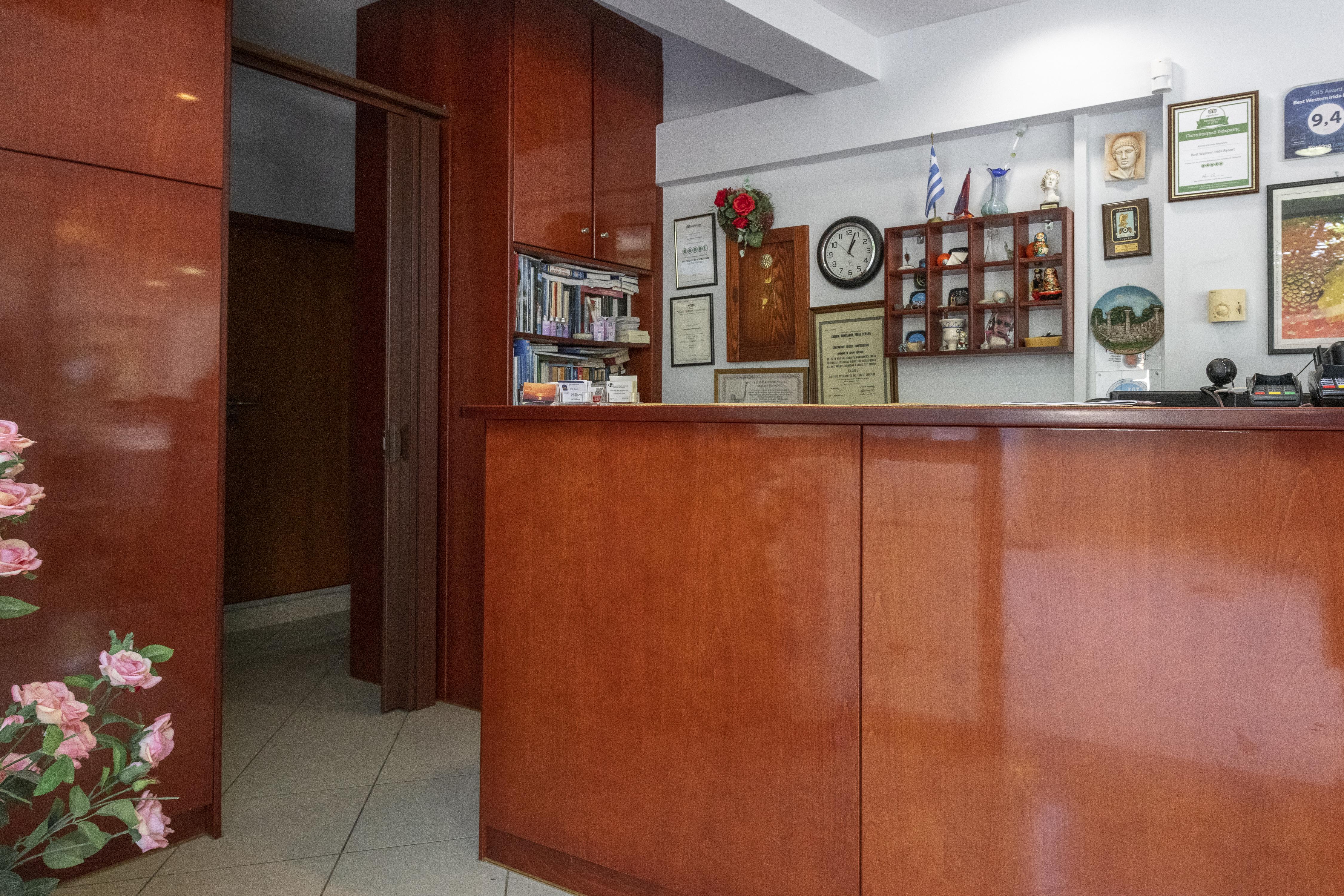 Irida Beach Resort Suites Kyparissia Exterior foto