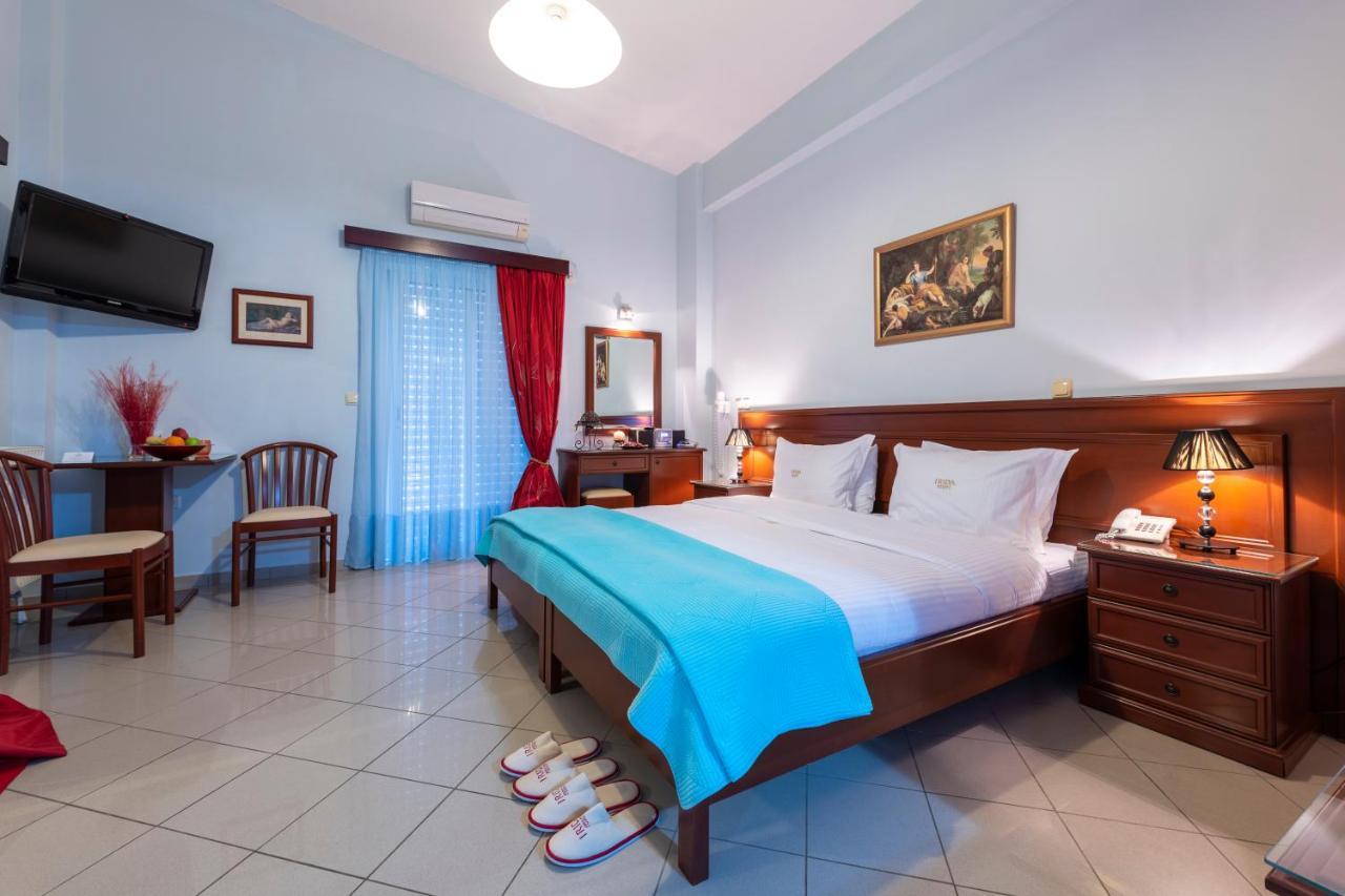 Irida Beach Resort Suites Kyparissia Exterior foto