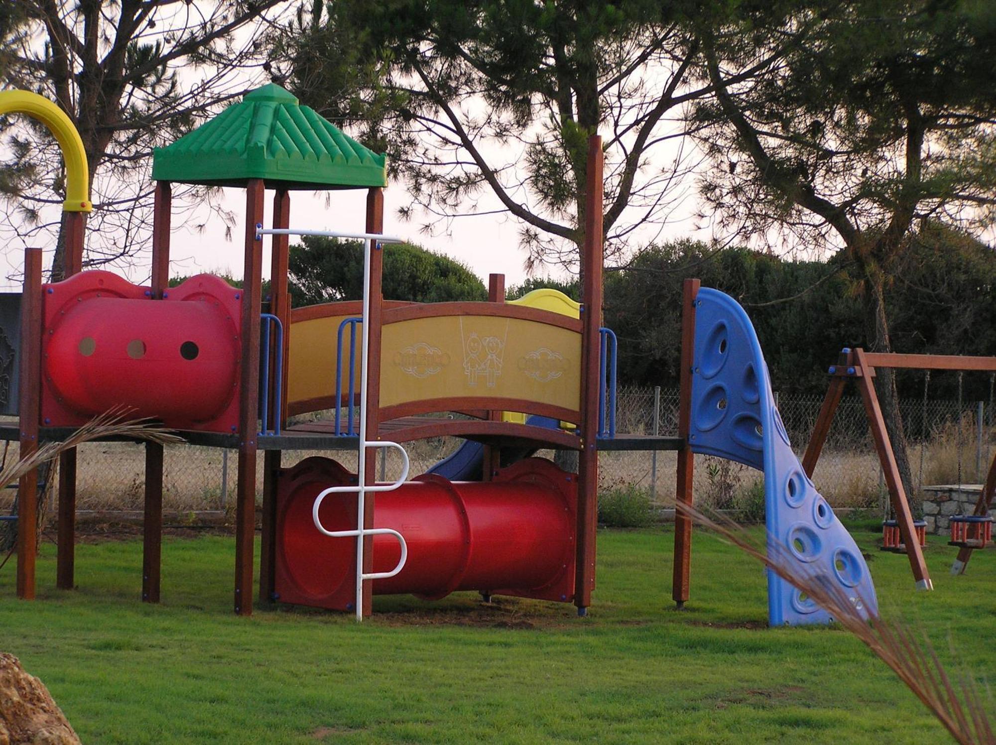 Irida Beach Resort Suites Kyparissia Exterior foto